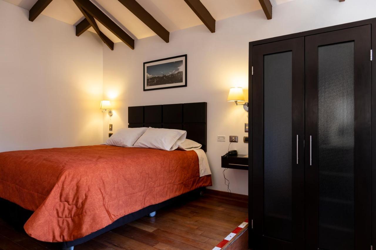 Hostal & Apartments El Triunfo Куско Экстерьер фото