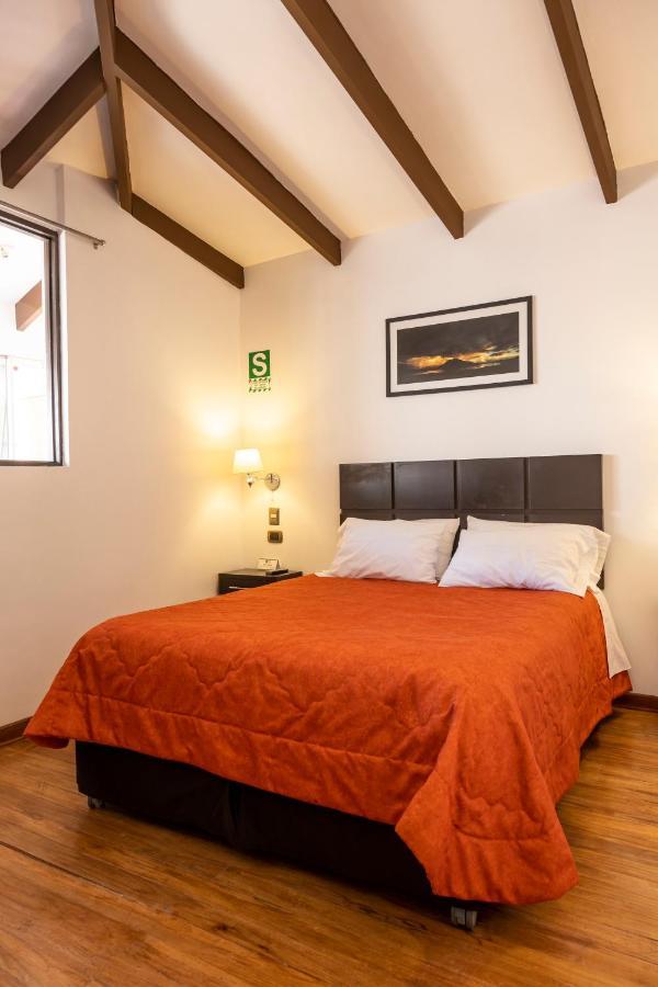 Hostal & Apartments El Triunfo Куско Экстерьер фото