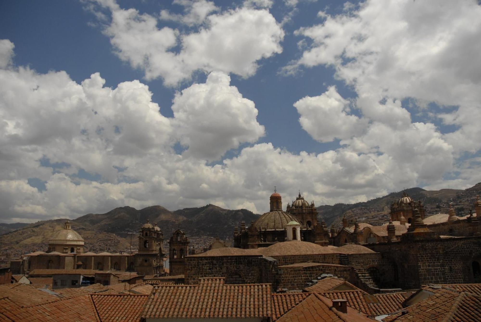 Hostal & Apartments El Triunfo Куско Экстерьер фото