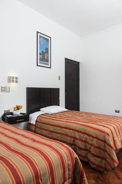 Hostal & Apartments El Triunfo Куско Экстерьер фото
